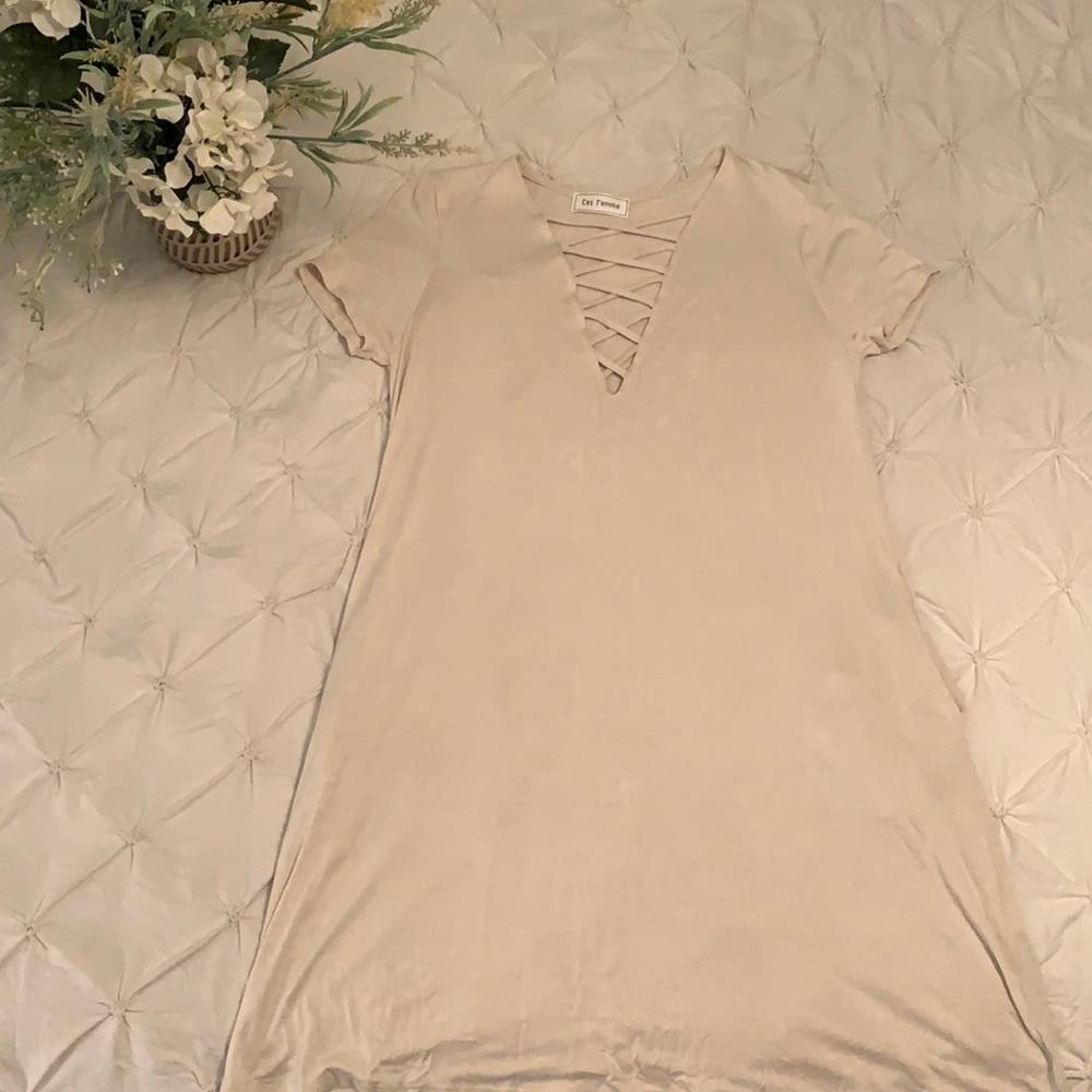 Ces Femme tie-front, t-shirt dress!
